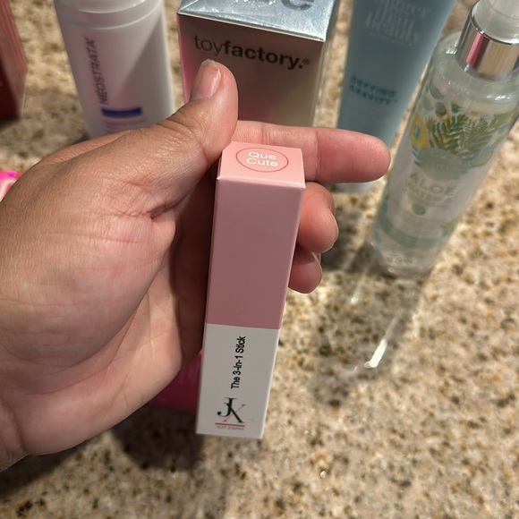 All brand new! “Not so Mysterious” Bundle!! - Picture 9 of 9